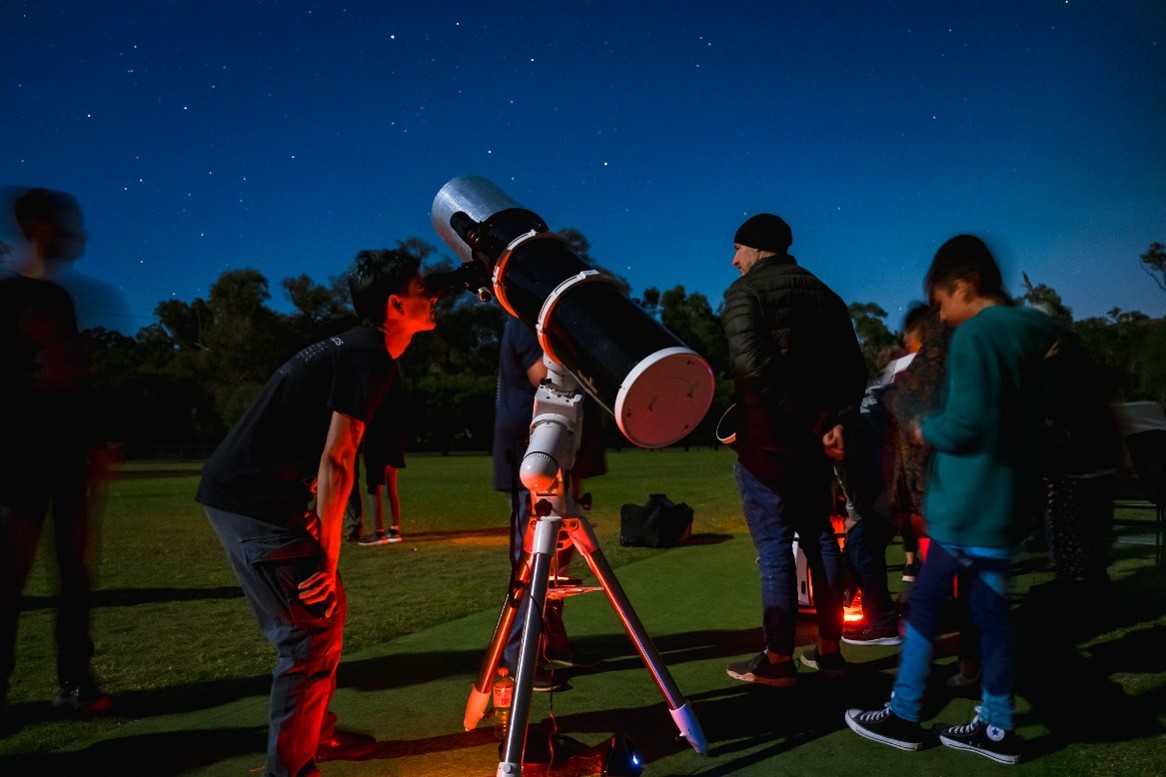 Star Tracks Astro Event